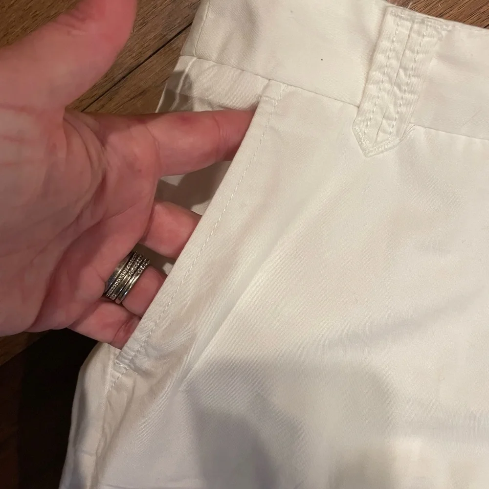🌞J.Crew Chinos in khaki 🤍 - Picture 2 of 8